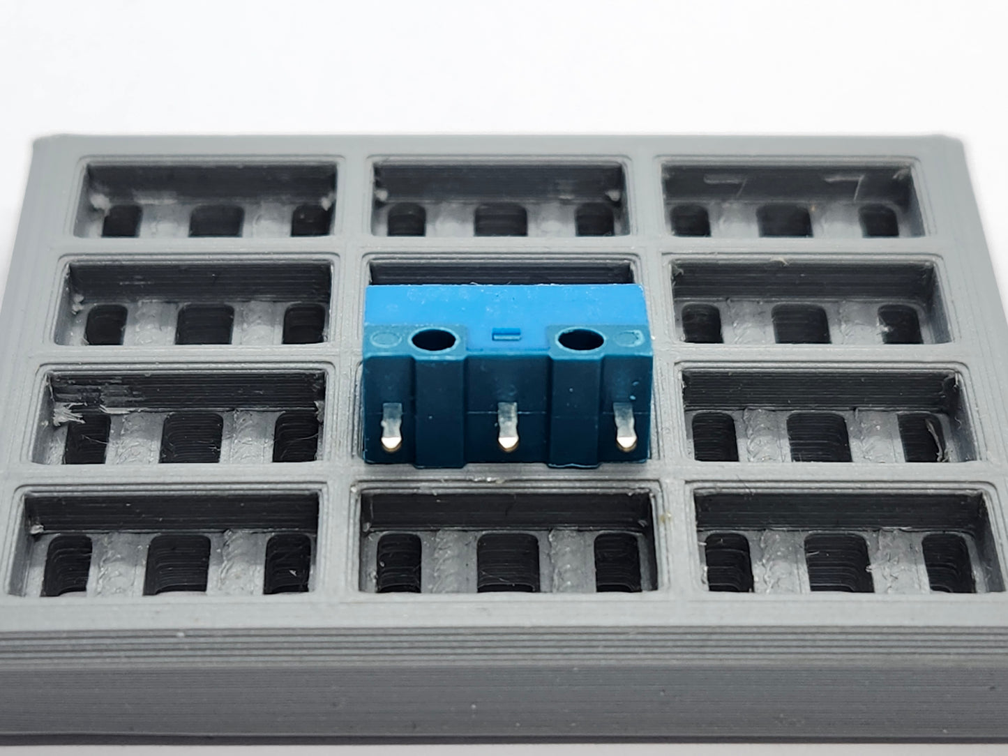 Huano Blue Shell White