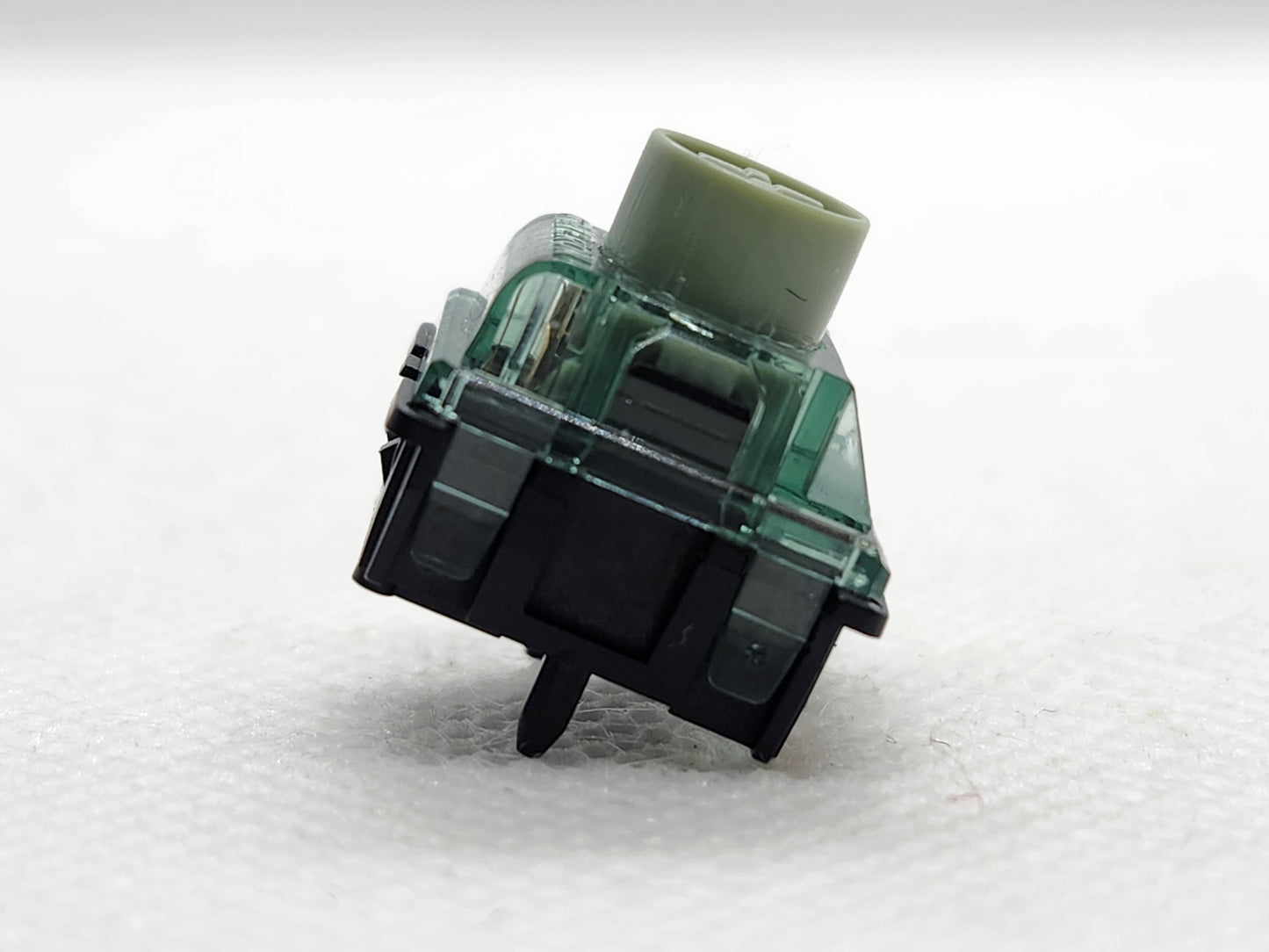 Gateron Magnetic Jade Emerald Heavy Tactile