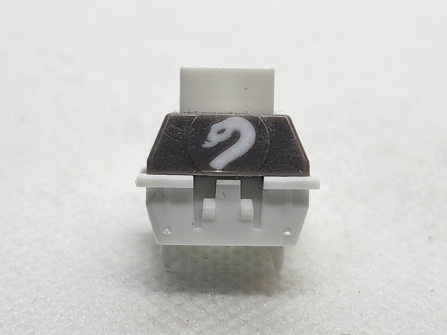 TTC Magnetic Snake White OG