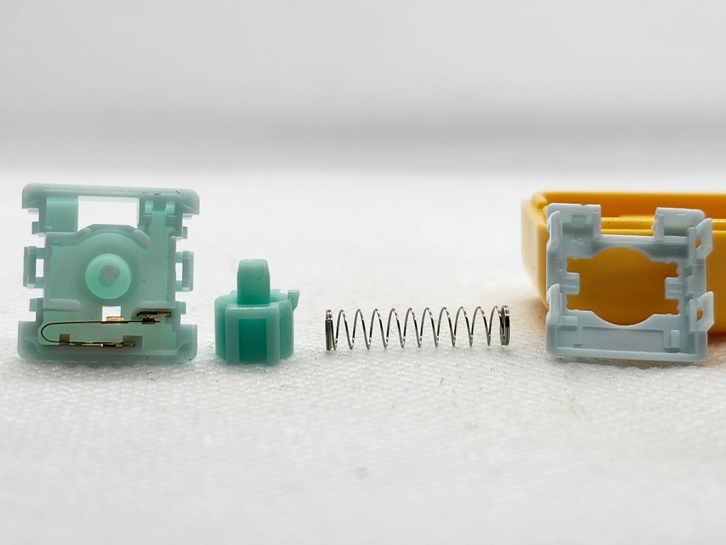 Huano Turquoise Low Profile