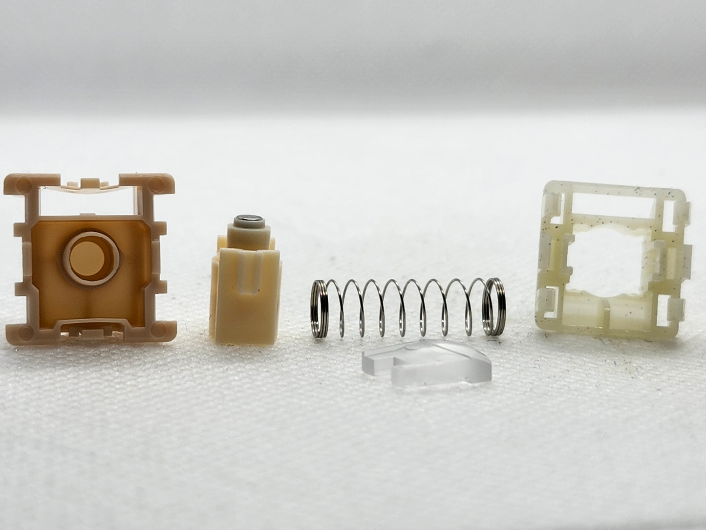 Mintcaps Raze Magnetic