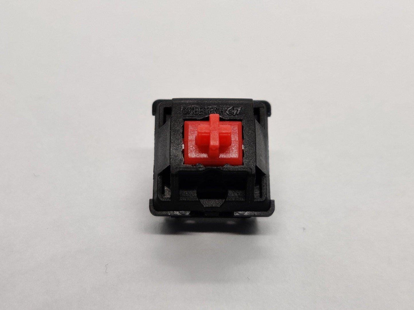 Greetech Red - Black Housing - Through Hole - 3 pin